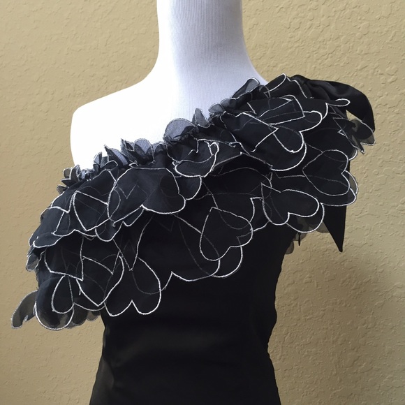 One shoulder satin cocktail dress with mesh hearts - Picture 2 of 4